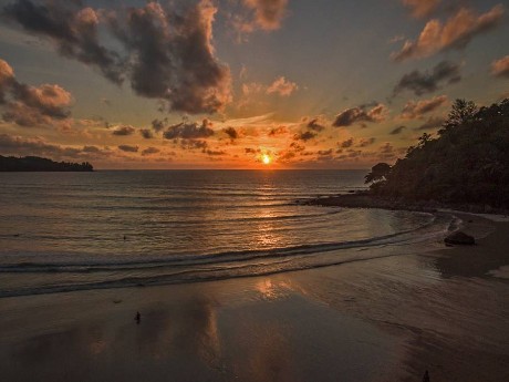 Sonnenuntergang Kamala Beach