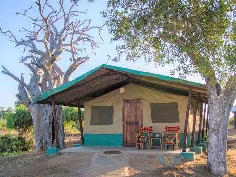 Kenia - Sentrim Tsavo Lodge Zimmerbsp.