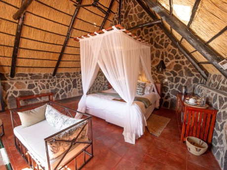 Sunway Zimbabwe Matobos Big Cave Lodge B