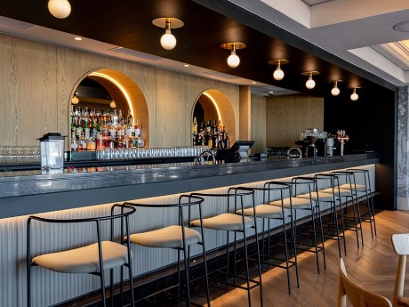 Bar, The Winchester Hotel