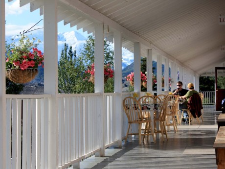 Kennicott Glacier Lodge - porch