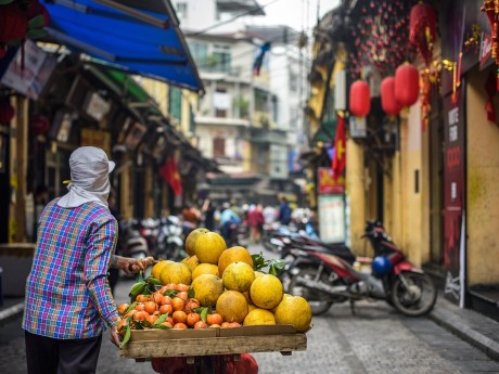 Strassenverkäufer in Hanoi