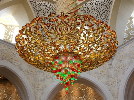 Kronleuchter in der Scheich Zayid Mosche