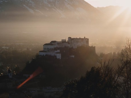 Hohensalzburg im Sonnenlicht