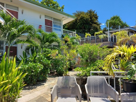 Fare Suisse_Exterior-Garden