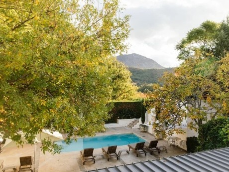 Grande Provence Pool