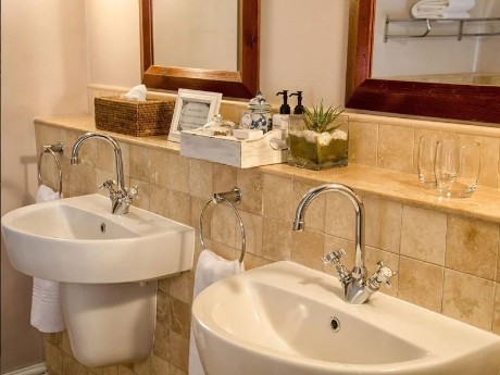 Bad, Auberge Clermont