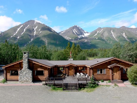 Dalton Trail Lodge - exterior