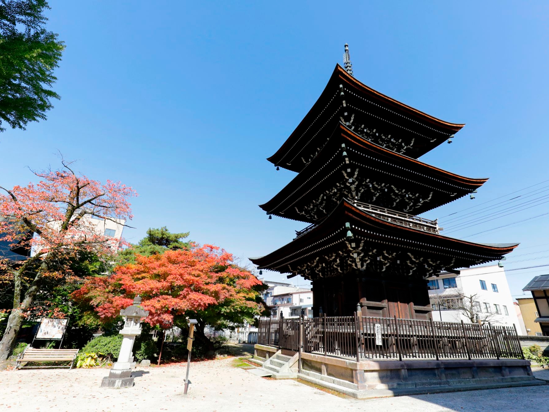 Takayama Schrein