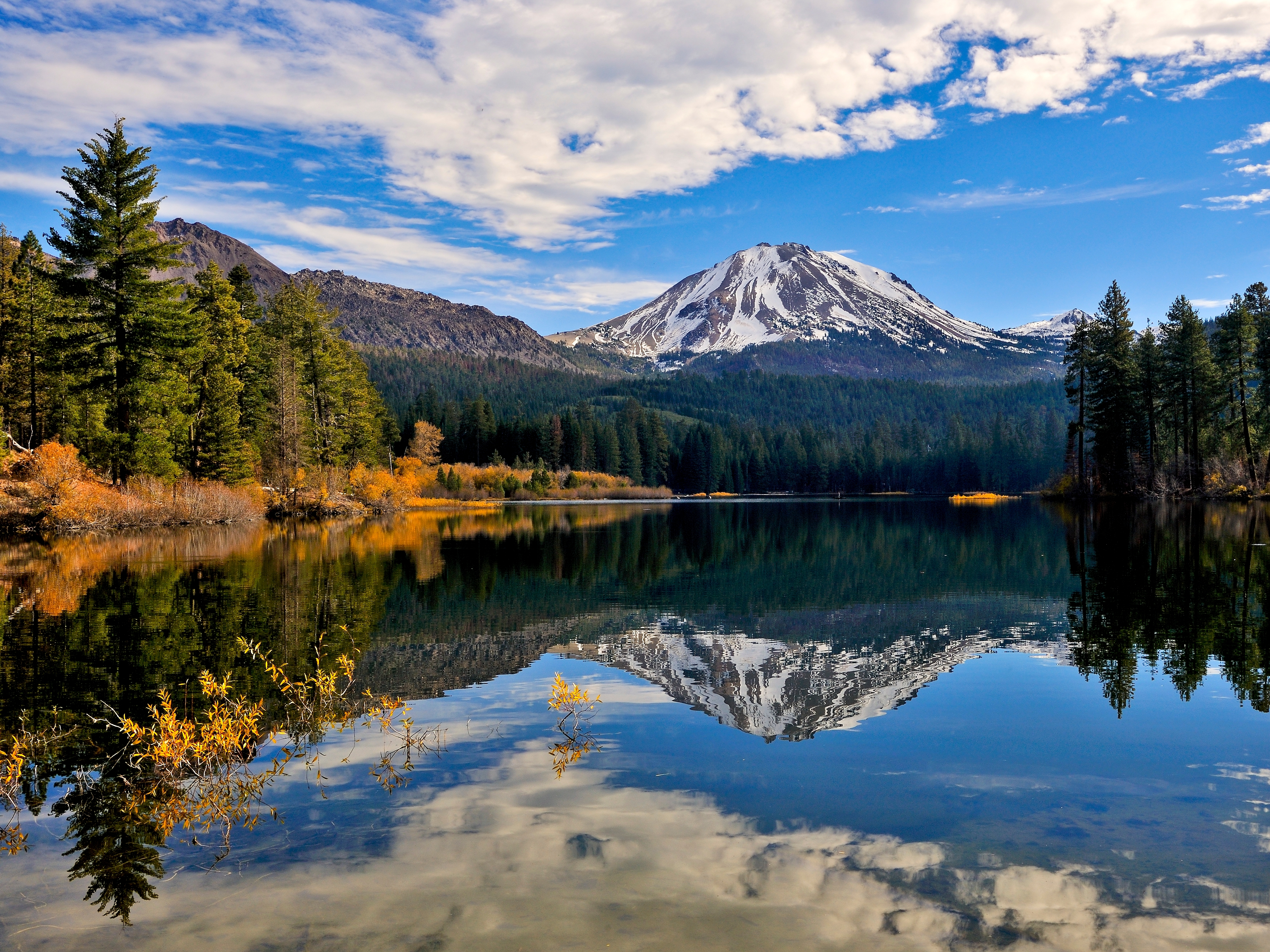 Lassen Volcanic NP Manzanita Lake