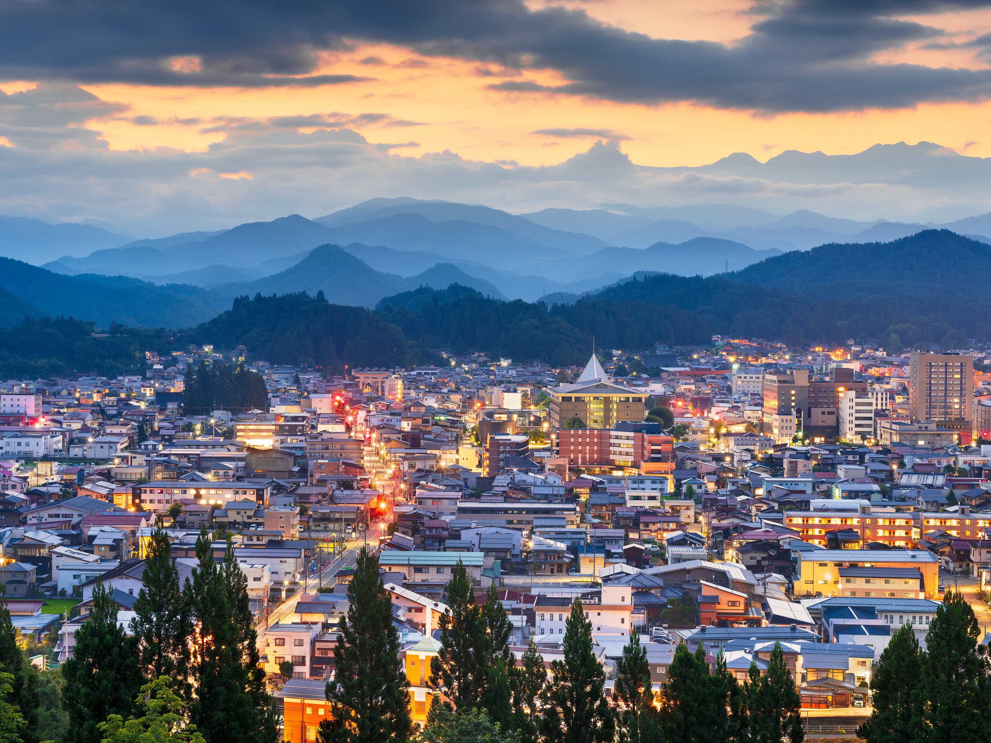 Takayama Sonnenuntergang