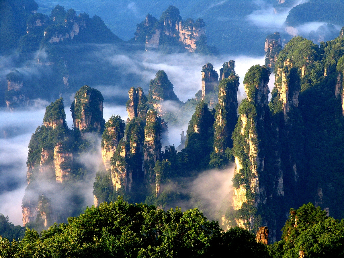 Zhangjiajie Tianzi Mountain